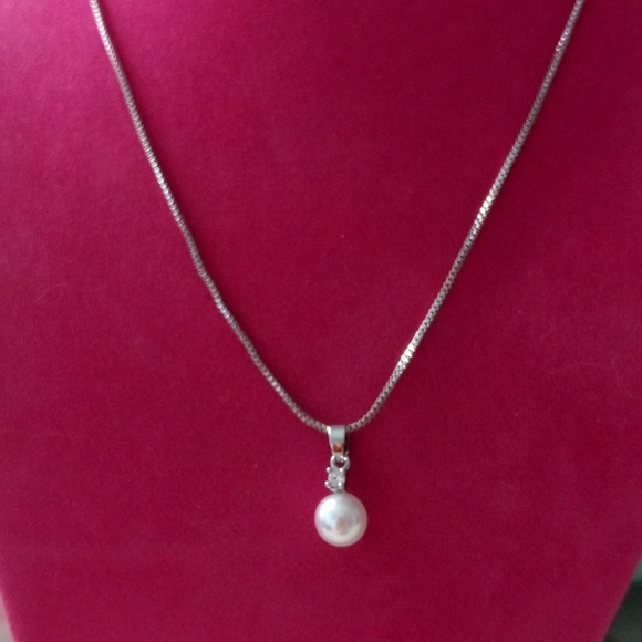 🆕 .925 Silver Pearl Necklace - Picture 4 of 4